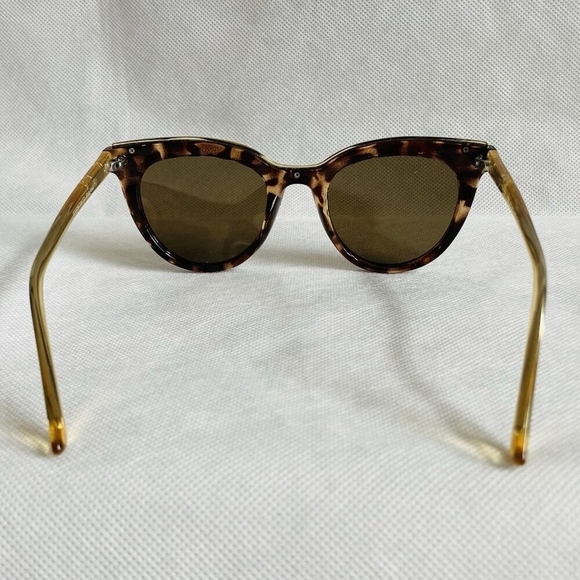 Prive Revaux The Kiki Tortoise Shell Brown Polarized Sunglasses Case Cloth - Picture 11 of 16